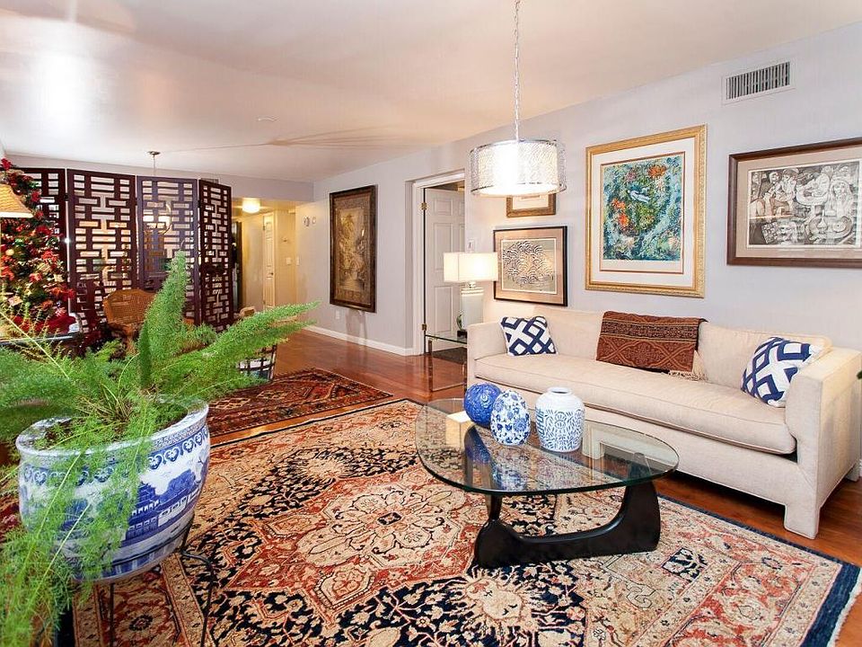 1st image of 5110 N 31st Way Unit 337