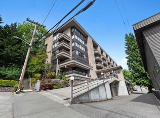 700 Crockett St APT 104, Seattle, WA 98109