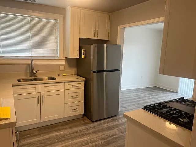 2069 Solano Way — Photo 5