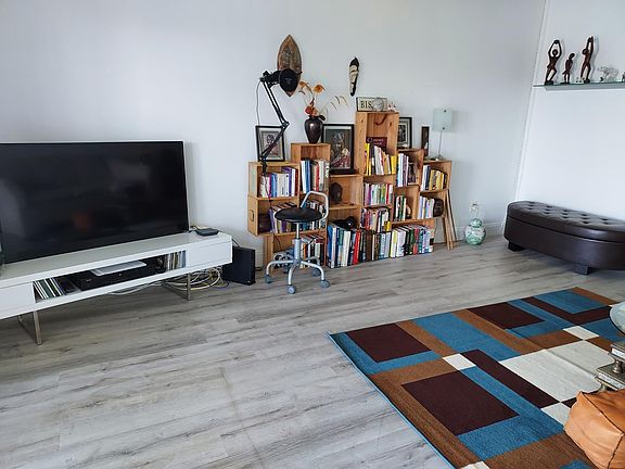 5th image of 315 Saint Andrews Blvd APT A21