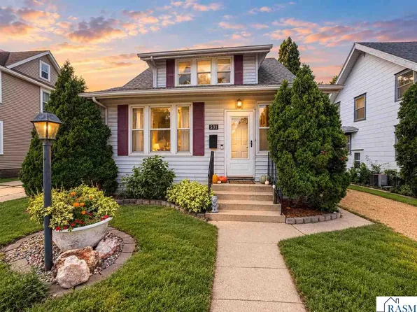 531 Range St, North Mankato, MN 56003