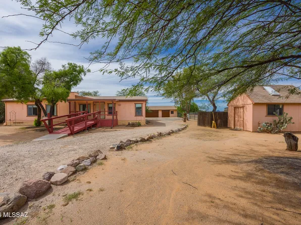 6395 N Sanders Rd, Tucson, AZ 85743