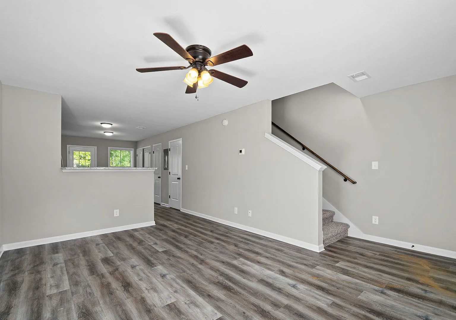 260 Smithson Lane — Photo 4