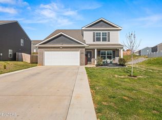 1150 Valley Dr, Athens, TN 37303