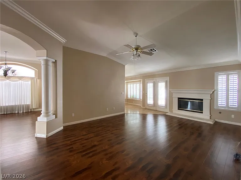 7816 Waterfalls Ave — Photo 8