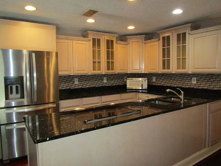 10301 N Kings Hwy #10-2 — Photo 6