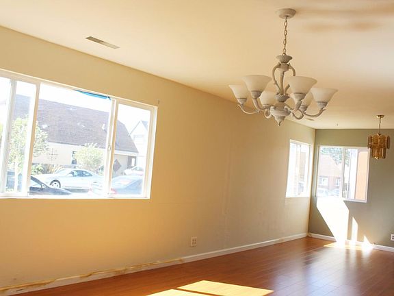 4th image of 427 Glasgow Dr