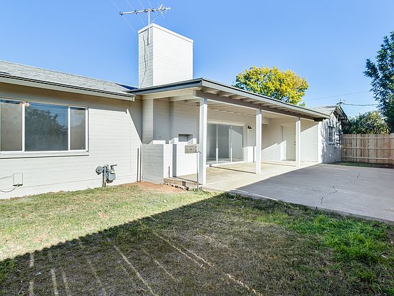 5th image of 5717 W Loma Ln
