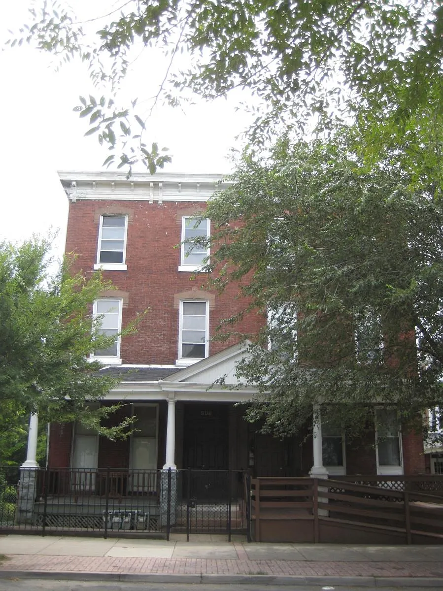 Exterior Front - 908 Dekalb St #2