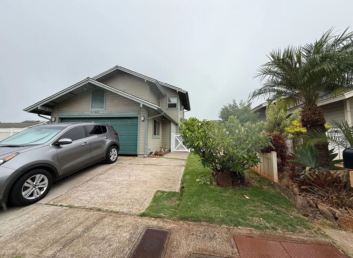 Royal Kinia Single Family 3 bedroom, 2.5 Bath, 2 car garage — Photo 4