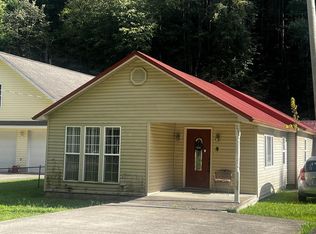 331 Taylor Frk, Belfry, KY 41514