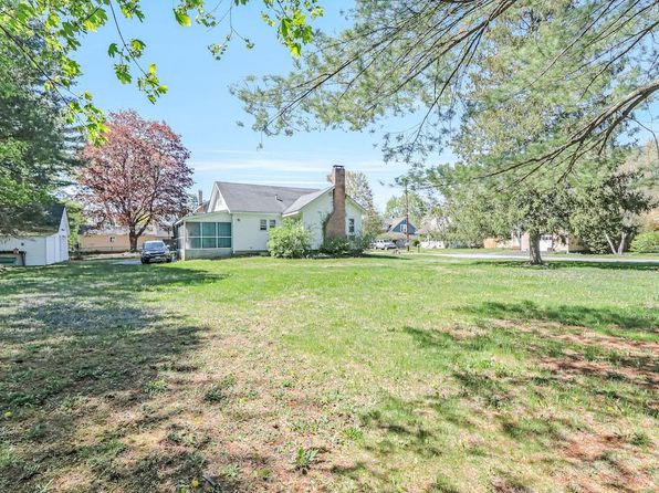 32 Crittenden Street, Wallkill, NY 12589