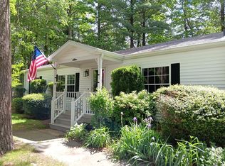 1806 Oak Point Dr, Middleboro, MA 02346