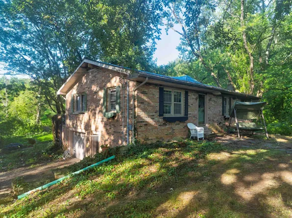 9526 New Harmony Rd, Evansville, IN 47720