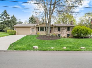 1156 Paradise Lake Dr SE, Grand Rapids, MI 49546