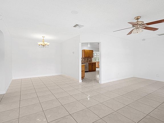3rd image of 6103 NW 71st Avenue