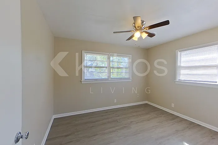 1509 Bell St — Photo 10