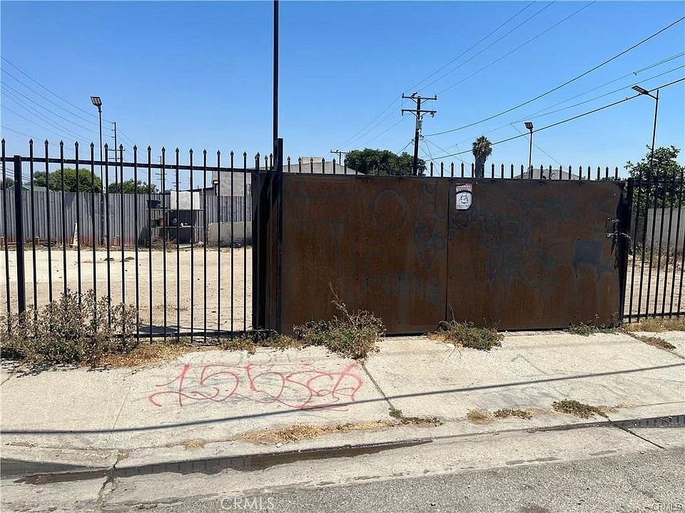 2nd image of 1498 W Compton Blvd #1