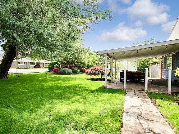 3rd image of 5522 114th Avenue Ct E