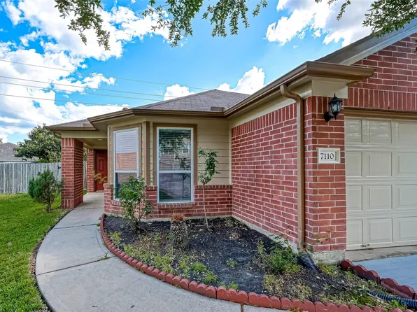 7110 Fox Scene Dr, Humble, TX 77338
