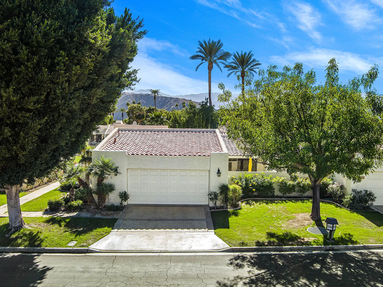 3 bed, 2399 sqft, $7,500 — Photo 4