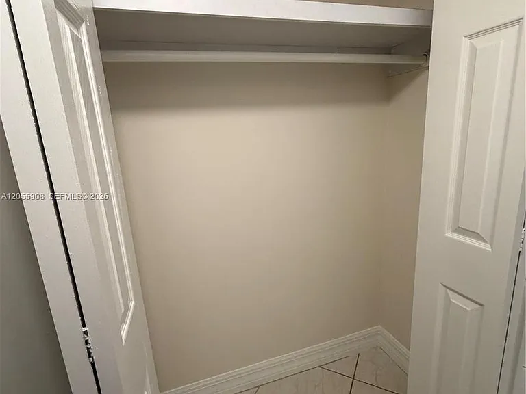 6932 Crown Gate Dr — Photo 11
