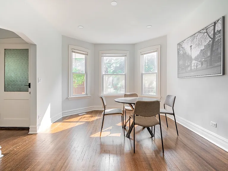2252 N Lawndale Ave #1 — Photo 4