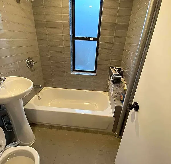 190 Wadsworth Ave #26 — Photo 11