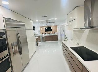 541 SE 17th Ave, Deerfield Beach, FL 33441