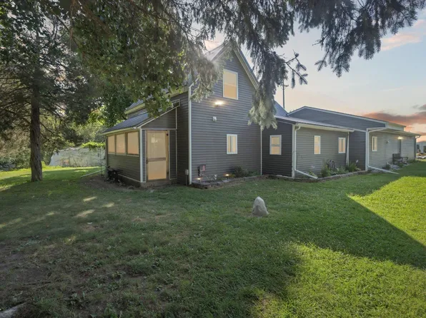 1575 W Barnes Rd, Fostoria, MI 48435