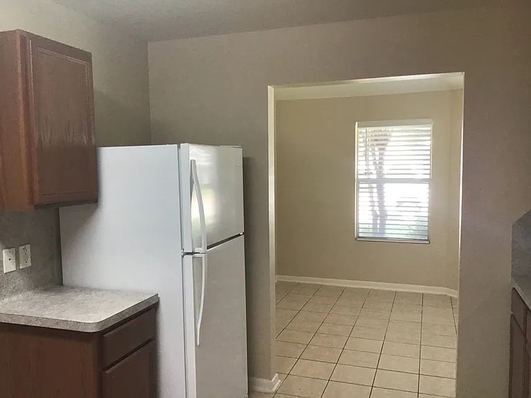 5602 Darby Square Trl — Photo 3