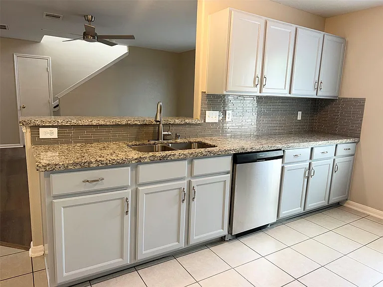 18919 Ayston Dr — Photo 10