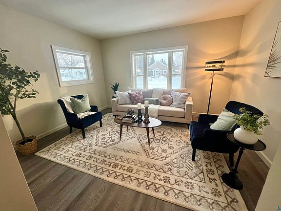 3rd image of 805 Park Ave