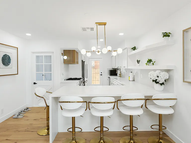 9461 Lotus Dr — Photo 32