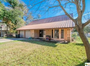 3 Ridgewood Dr, Morgans Pt Resort, TX 76513