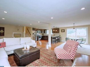 7 Holly Ln, Wilmington, DE 19807