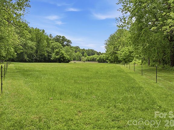 42nd image of 855 Edmiston Rd