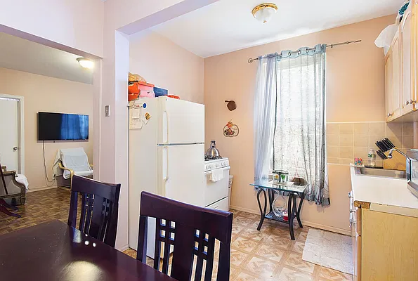 Sold by Brooklyn Real Inc | media 5
