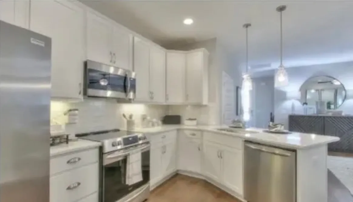 1623 Drakes Creek Rd — Photo 3