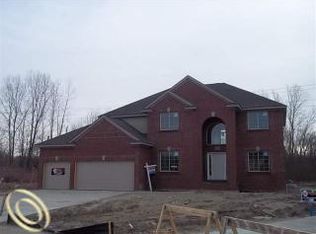 50336 Valderama Ln, Macomb, MI