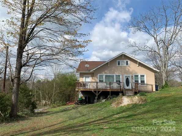 57 Dudley Ave, Granite Falls, NC 28630