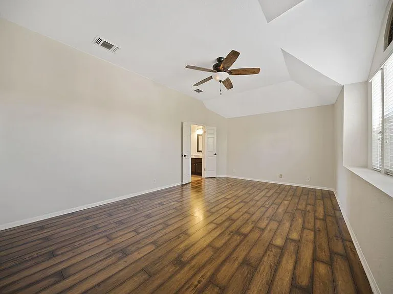 14235 Red Maple Wood — Photo 14