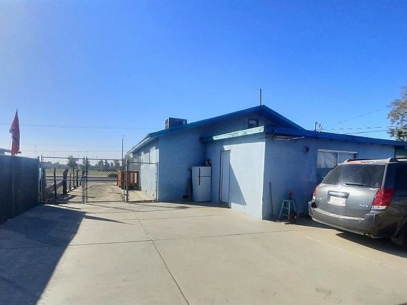 5th image of 1811 N 10th Ave