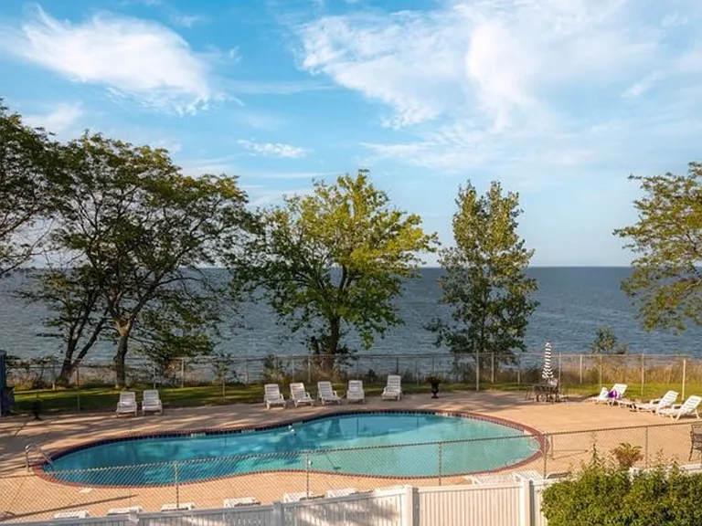 11720 Edgewater Dr #512 — Photo 9