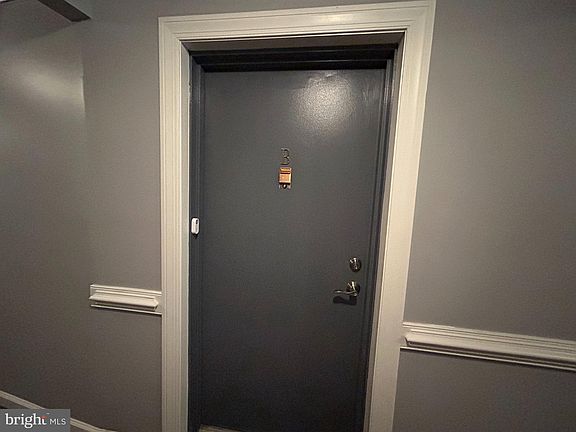 2nd image of 5802 Royal Ridge Dr Suite B