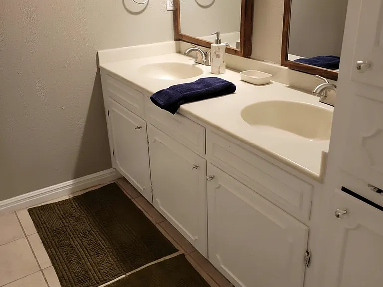 2800 Country Club Dr — Photo 20