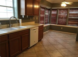 1328 Overlook Dr, Lewisville, TX 75067