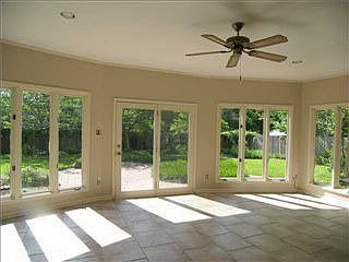5th image of 2223 Glenbar Dr