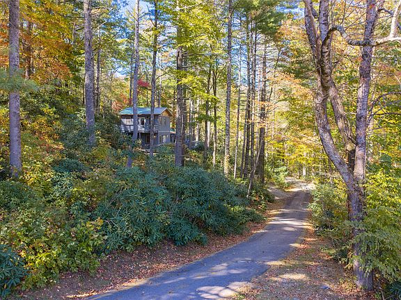 3rd image of 7 At Last Ridge Road
