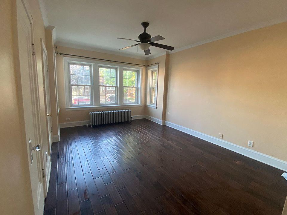 1st image of 4924 S Karlov Ave #1
